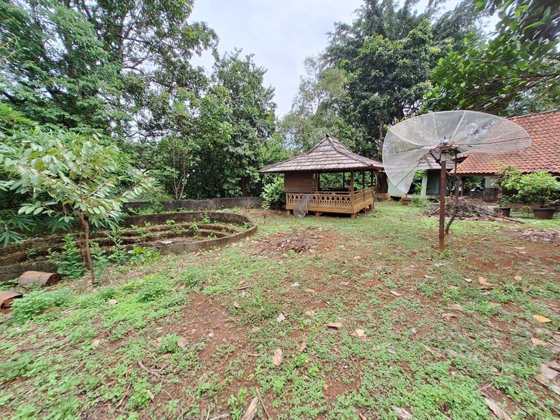 Rumah Hitung Tanah Luas 1000 m2 dalam komplek Witana Harja, Pamulang