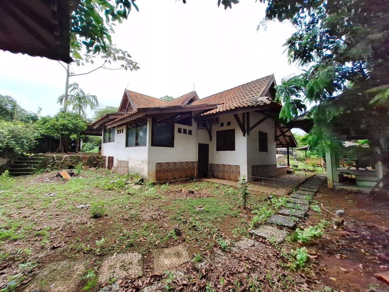 Rumah Hitung Tanah Luas 1000 m2 dalam komplek Witana Harja, Pamulang