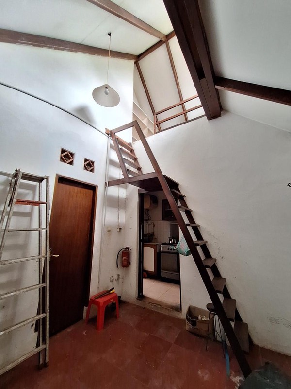 Rumah Hitung Tanah Luas 1000 m2 dalam komplek Witana Harja, Pamulang