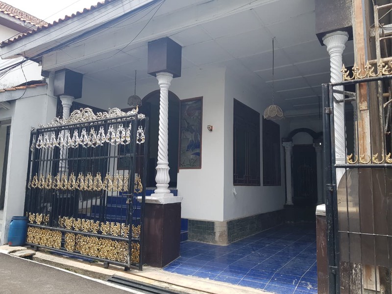 Rumah Unik di Antapani Dekat Stasiun Kiaracondong Bandung