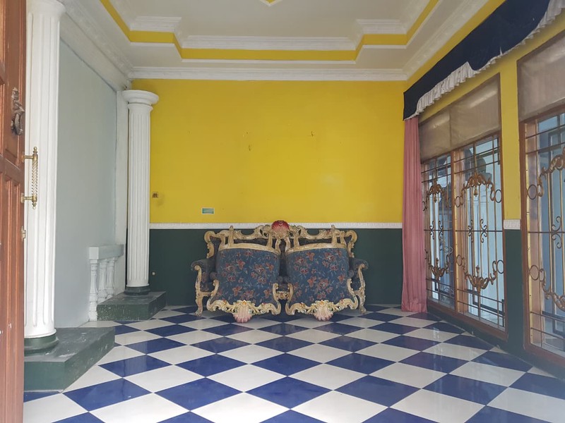 Rumah Unik di Antapani Dekat Stasiun Kiaracondong Bandung