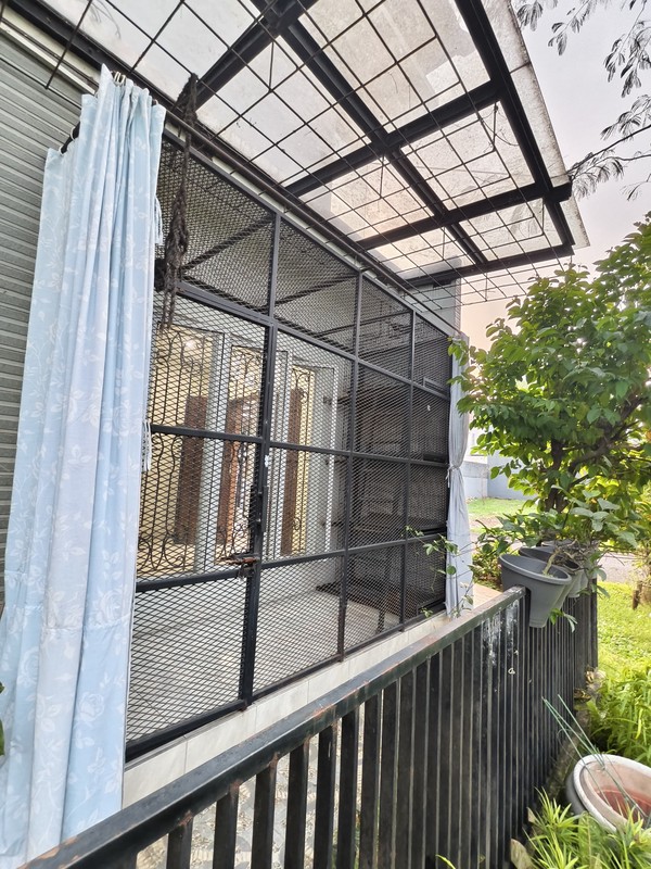 Rumah Hoek Badan di ICON COSMO BSD City, ready untuk cat lovers