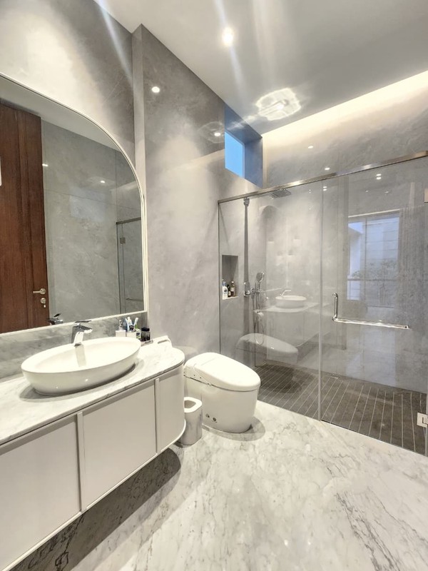 Rumah Hitung Tanah Area Cipete