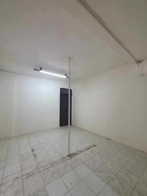 Ruang Usaha LT 245 KM 220 Siap Pakai & Lokasi Strategis Pinggir Jalan @Jakarta TImur