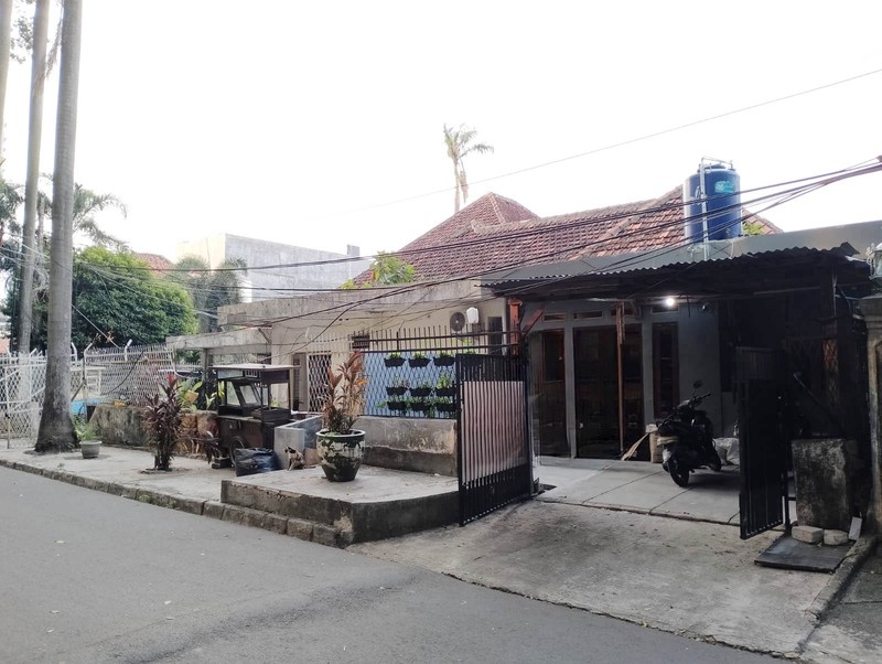  Rumah Jl. Surabaya Timur, Menteng