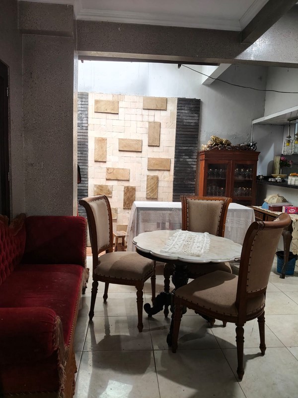 Hunian Mewah 2 Lantai di Perumahan  Palagan, Dekat Hyatt & Resto Populer