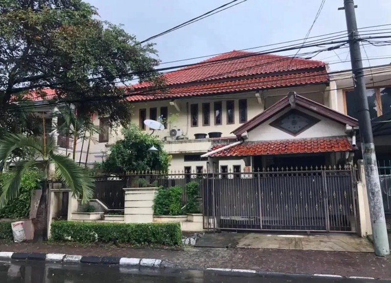 Rumah 2 Mewah Lantai Siap Huni dengan Hunian Nyaman dan Asri @Sektor 3, Bintaro Jaya