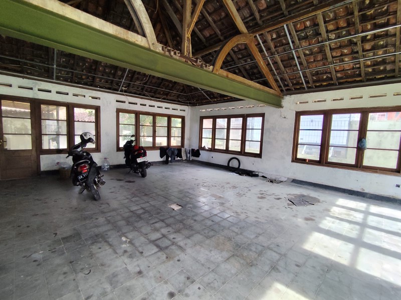 Tanah & Bangunan Joglo Kuno, Hanya Selangkah dari Malioboro & Titik Nol Kilometer