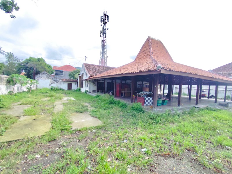Tanah & Bangunan Joglo Kuno, Hanya Selangkah dari Malioboro & Titik Nol Kilometer