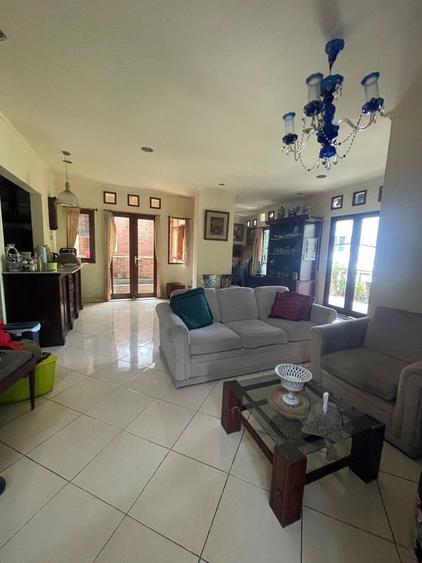 Rumah 2 Lantai Siap Huni dengan Hunian Nyaman dan Asri @Ciputat Timur