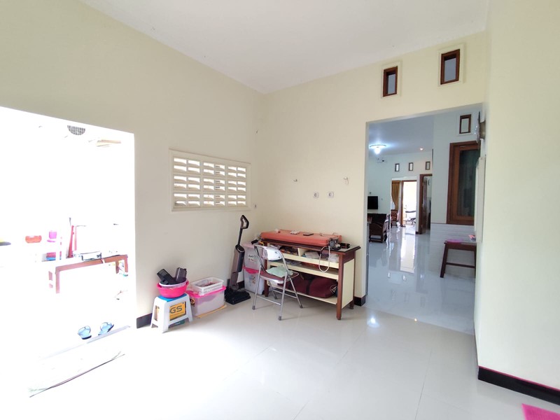 Rumah Furnished Siap Huni 1 Lantai 213 Meter Persegi Di Sitimulyo, Piyungan ,Dekat Kids Fun