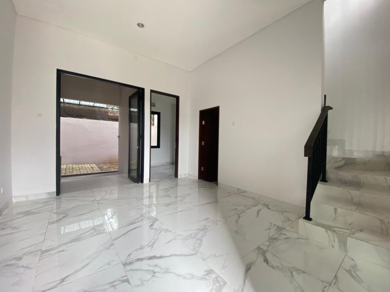 Disewakan Rumah 2 Lantai Dalam Cluster Eksklusif di Fortunia South City