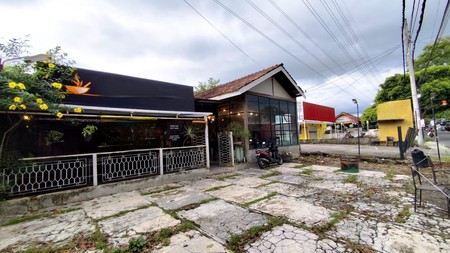 Disewakan Cepat, Ruang Usaha Strategis Di Condong Catur, Sleman 