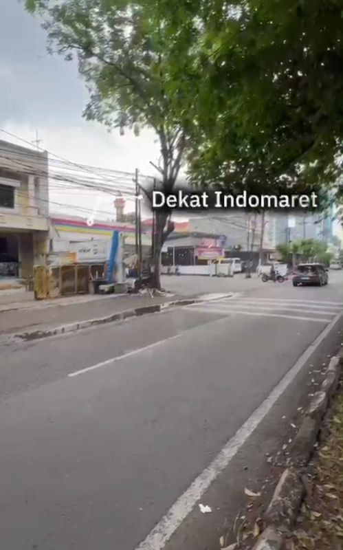 Hitung Rp.17 jt-an/m2 Dijual 525 m2 Rumah Raya Tenggilis Mejoyo - Nol Jalan Raya Komersial Area Cocok Buat Segala Usaha -dekat Alfa Midi , Spbu Shell, Chicco Supermarket , Kampus UBAYA Tenggilis