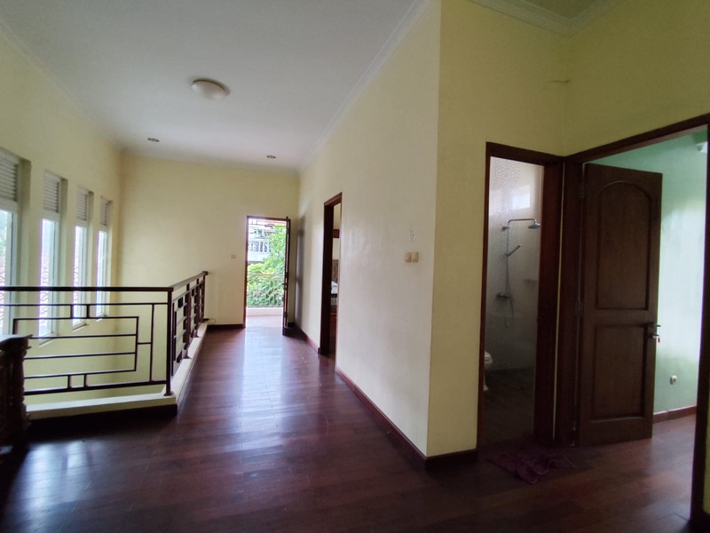 Dijual Rumah Mewah 2 Lantai, Dekat Ugm & Jalan Selokan Mataram