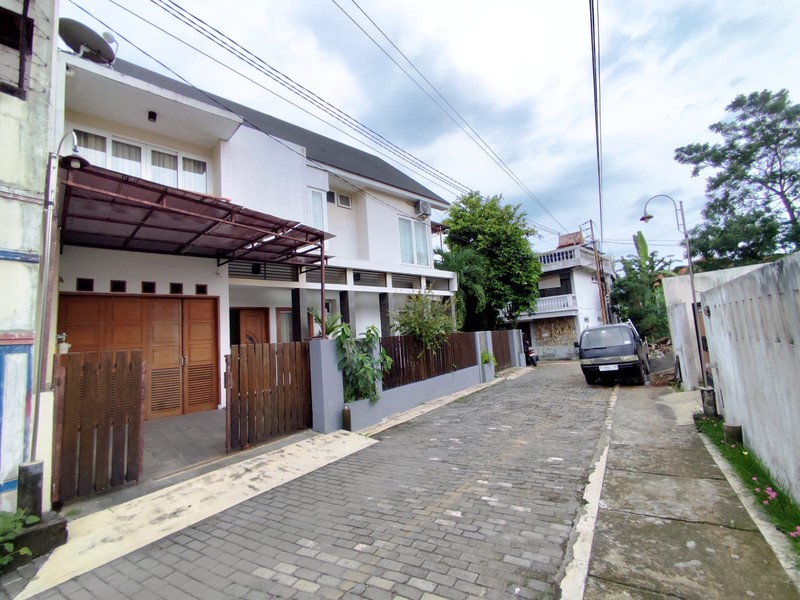 Dijual Rumah Mewah 2 Lantai, Dekat Ugm & Jalan Selokan Mataram