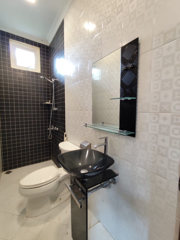 Dijual Rumah Mewah 2 Lantai, Dekat Ugm & Jalan Selokan Mataram