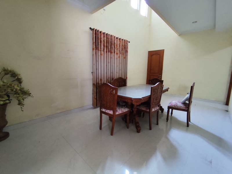 Dijual Rumah Mewah 2 Lantai, Dekat Ugm & Jalan Selokan Mataram