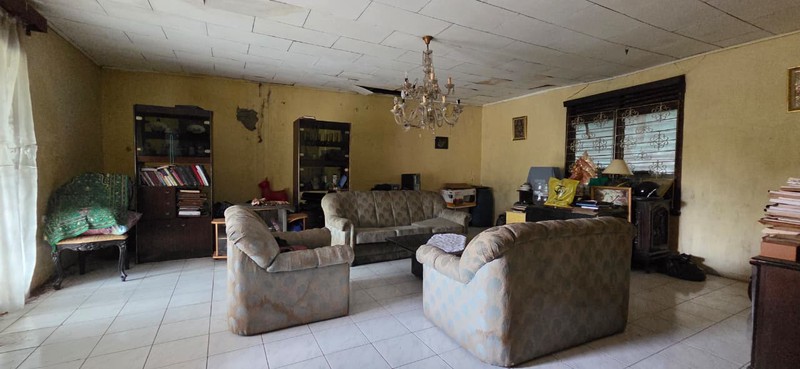 Rumah hitung tanah di Jakarta Selatan