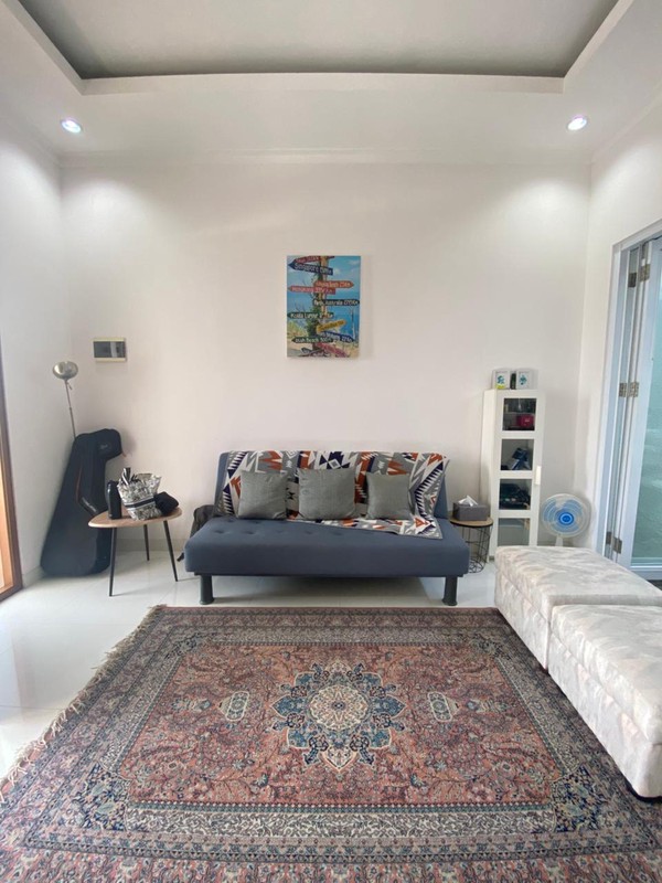 RUMAH MODERN SIAP HUNI DI CIRENDEU AREA