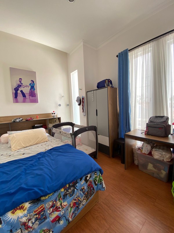 RUMAH MODERN SIAP HUNI DI CIRENDEU AREA