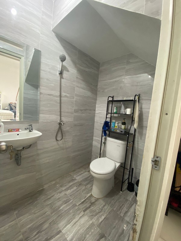 RUMAH MODERN SIAP HUNI DI CIRENDEU AREA