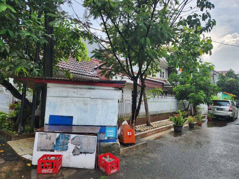 Rumah Hook 3 Lantai di Kelapa Gading Dekat Tol dan LRT