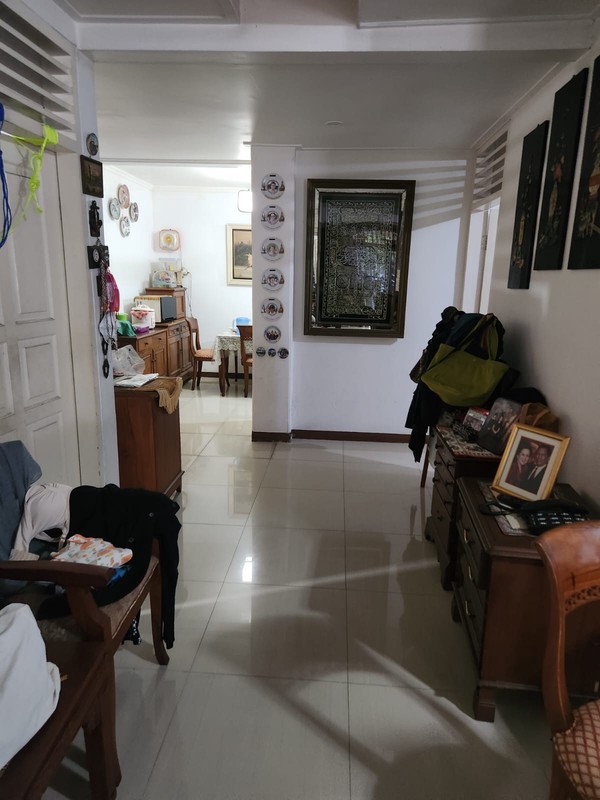 Rumah Hook 3 Lantai di Kelapa Gading Dekat Tol dan LRT