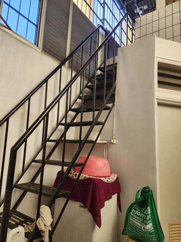 Rumah Hook 3 Lantai di Kelapa Gading Dekat Tol dan LRT