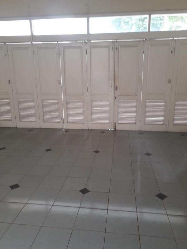 Rumah Mewah Strategis di Adiaksa, Lebak Bulus Jakarta Selatan - Kolam Renang, Akses Tol & MRT!