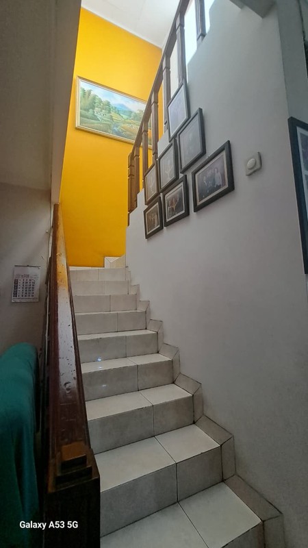 Rumah 2 Lantai dalam Komplek Strategis dekat MRT Fatmawati