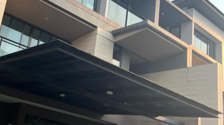 Rumah mewah dengan nuansa Jepang The Zora BSD. 