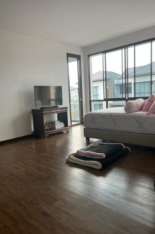 Rumah mewah dengan nuansa Jepang The Zora BSD. 