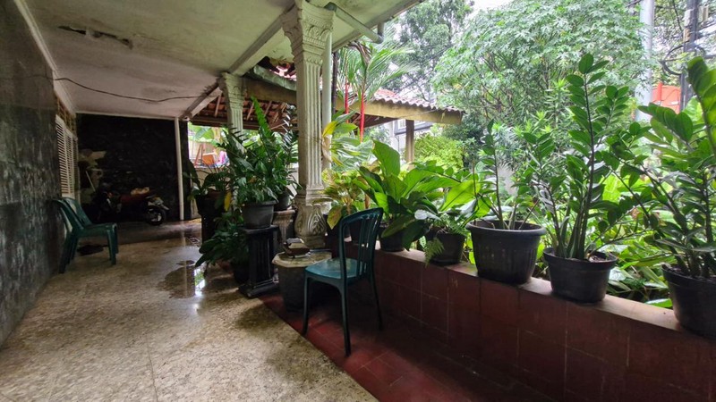 Dijual Rumah Lama Hitung Tanah Lokasi Strategis Di Jl. Laksana, Kebayoran Baru, Jakarta Selatan