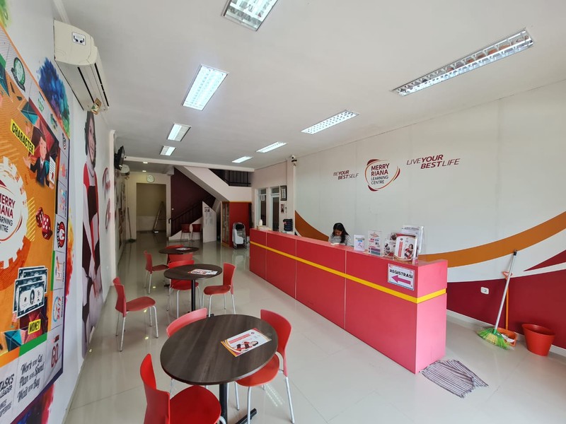 Dijual Ruko Gandeng Lokasi Strategis Dekat Dengan Sekolah PAHOA dan Tunas Bangsa Cocok Untuk Tempat Les atau Restaurant