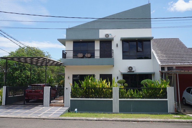 Rumah Bagus, Nyaman dan Asri dalam Cluster di Parung Panjang