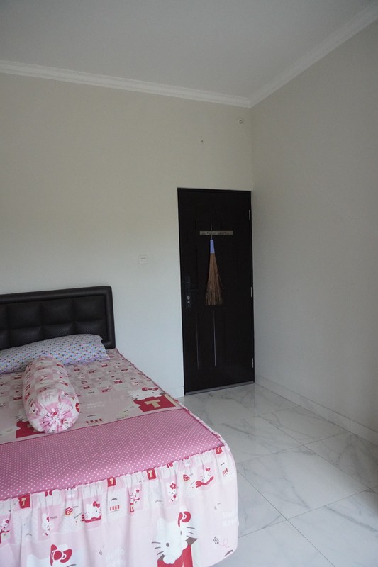 Rumah Bagus, Nyaman dan Asri dalam Cluster di Parung Panjang