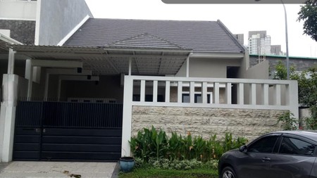 3 Milyar-an Dijual Rumah Baru Pakuwon Indah - Villa Valensia Surabaya Barat Bonus Semi Furnished Dekat Citraland, Pakuwon Mall, Darmo Permai