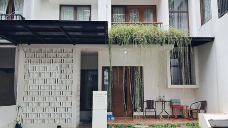 Rumah Sektor 9 Bintaro, cluster Emerald Townhouse dekat dg sklh Interl Global, Freshmarket dan pusat kuliner...