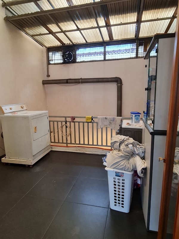 Rumah Siap Huni dan Terawat di Bintaro Jaya Sektor  2