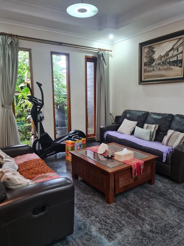 Rumah Siap Huni dan Terawat di Bintaro Jaya Sektor  2