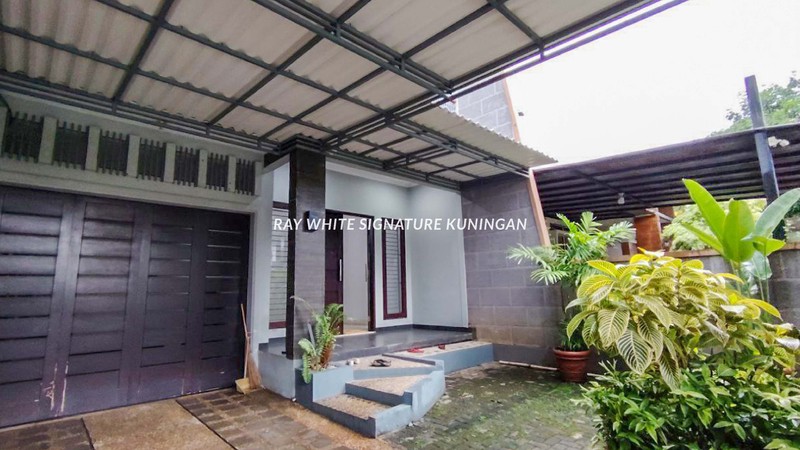 Disewakan Rumah 2 Lantai Townhouse Tanjung Barat
