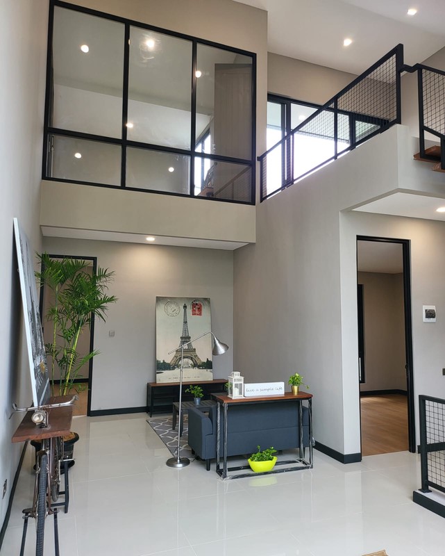 Rumah baru di BSD City, dekat Pintu Tol dan stasiun kereta Rawabuntu siap huni banget