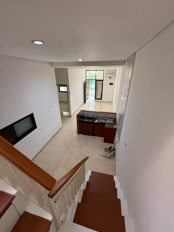 Hunian Minimalis dalam Komplek One Gate System Dekat Akses Tol Limo