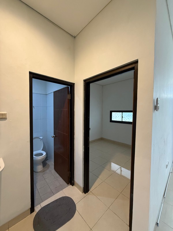 Hunian Minimalis dalam Komplek One Gate System Dekat Akses Tol Limo