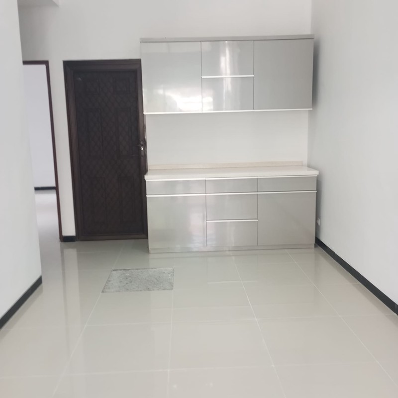 2 Milyar-an Dijual Rumah Baru Pakuwon Indah - Villa Valensia Surabaya Barat Bonus Semi Furnished Dekat Citraland, Pakuwon Mall, Darmo Permai