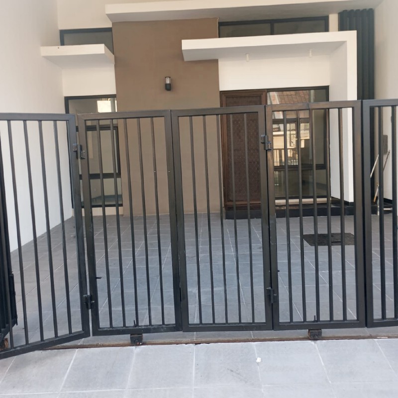 2 Milyar-an Dijual Rumah Baru Pakuwon Indah - Villa Valensia Surabaya Barat Bonus Semi Furnished Dekat Citraland, Pakuwon Mall, Darmo Permai