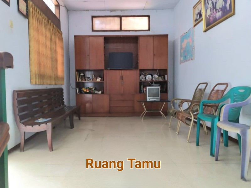 Rumah tua masih kokoh di Tanah Sereal Raya, Tambora. Bisa untuk hunian maupun usaha