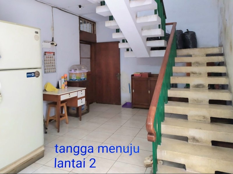 Rumah tua masih kokoh di Tanah Sereal Raya, Tambora. Bisa untuk hunian maupun usaha