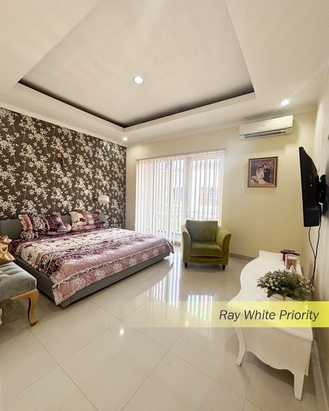 RUMAH MINIMALIS SIAP HUNI FULL FURNISH DI NUSA LOKA BSD, TANGERANG SELATAN